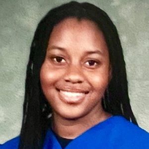 Meet your Posher, Leyla